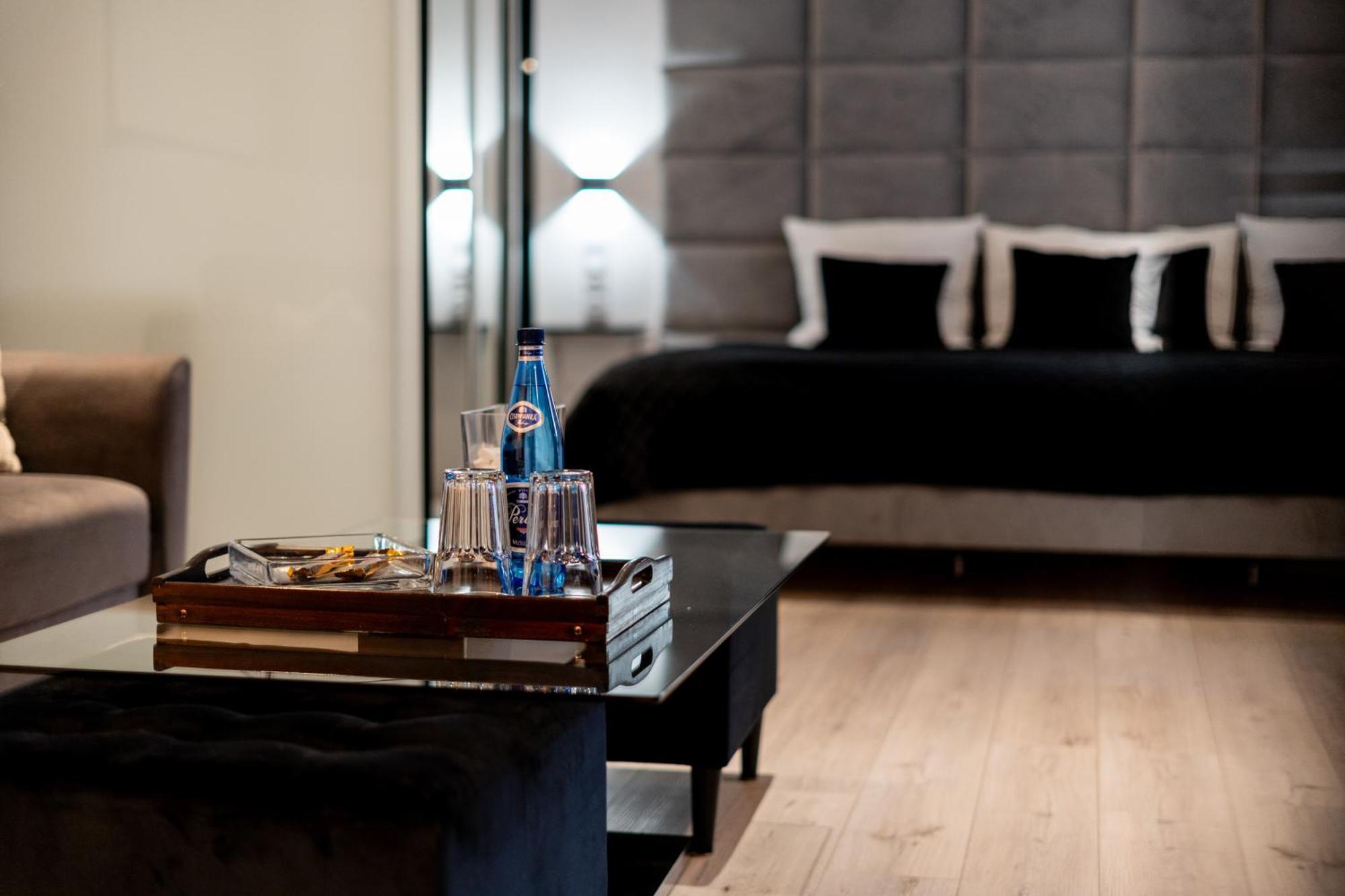 Diamonds Apartment Cracovie Extérieur photo
