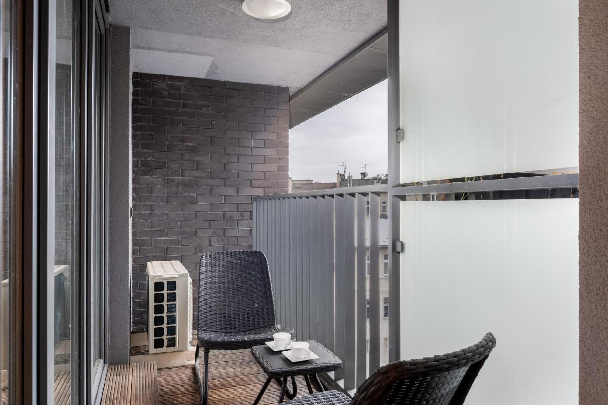 Diamonds Apartment Cracovie Extérieur photo
